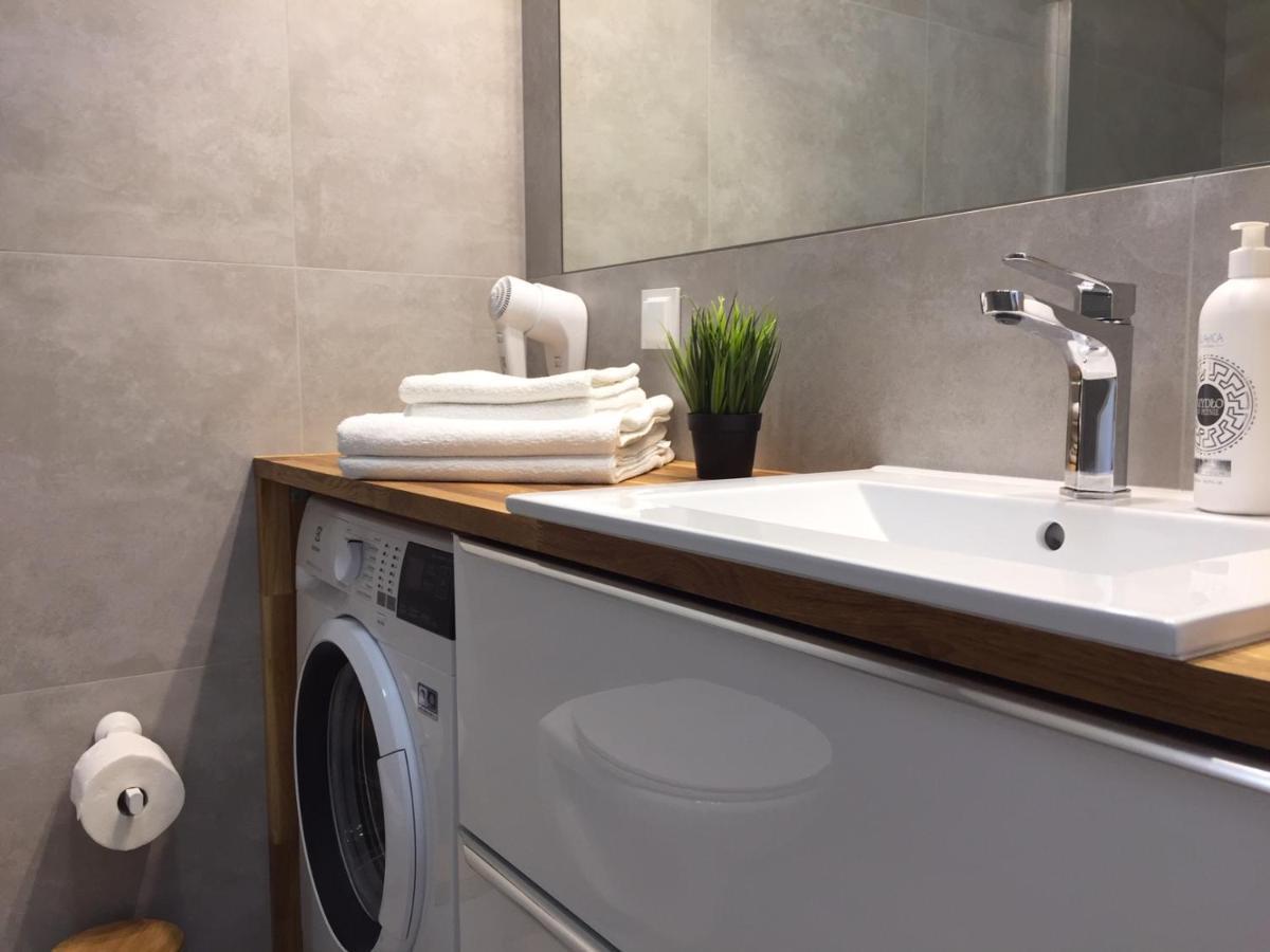 Baltic Comfort Spa Apartment With Free Pool, Saunas & Fitness - Kasprowicza 20 Kolobrzeg Exterior photo