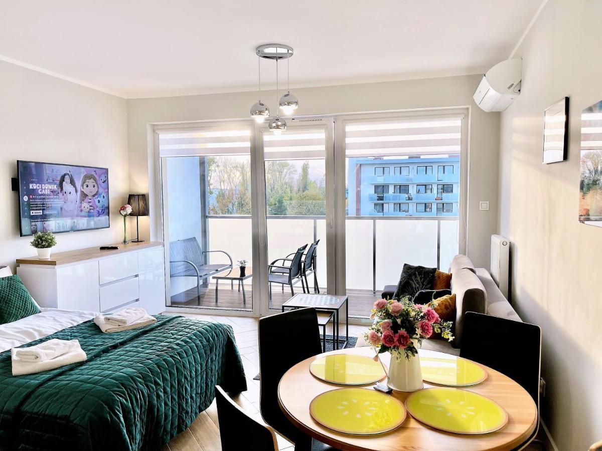 Baltic Comfort Spa Apartment With Free Pool, Saunas & Fitness - Kasprowicza 20 Kolobrzeg Exterior photo